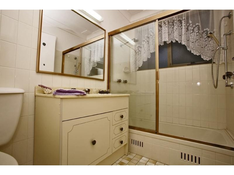 5 GRASMERE CRES, Wheeler Heights NSW 2097