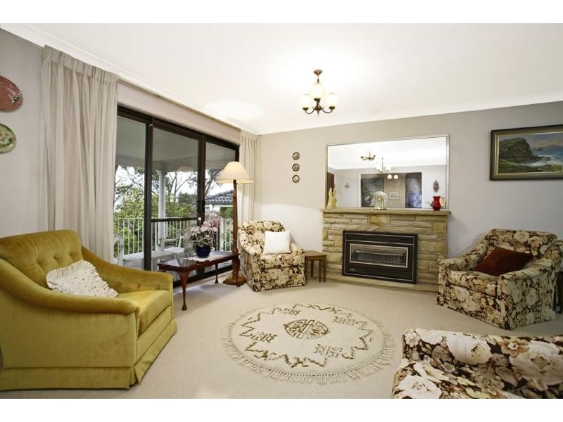 5 GRASMERE CRES, Wheeler Heights NSW 2097