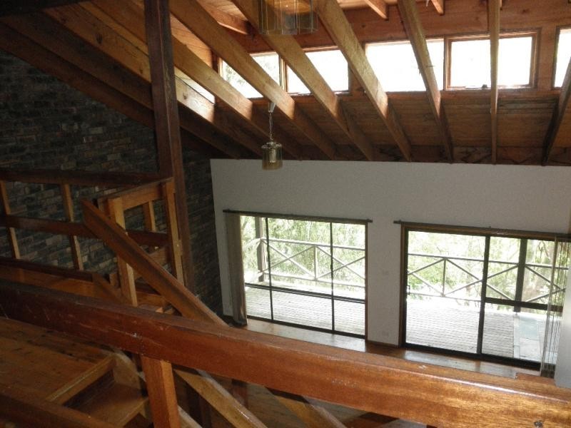 8 JAMES WHEELER PLACE, Wheeler Heights NSW 2097