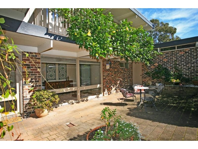 100 CRESCENT RD, Newport NSW 2106