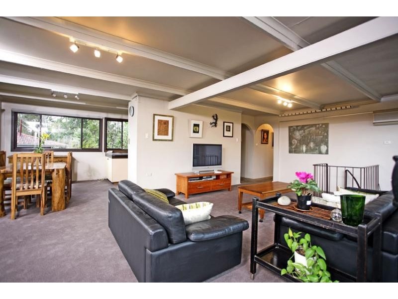 25 MOONBI CRESCENT, Frenchs Forest NSW 2086