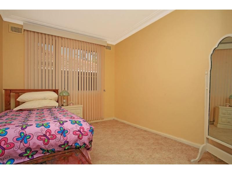 12 Derwent St, Wheeler Heights NSW 2097