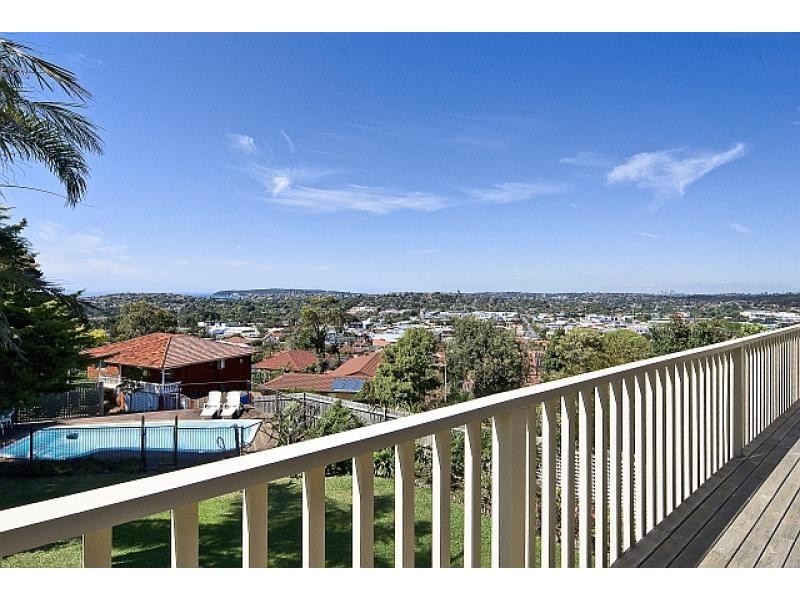 47 Pine Av, Narraweena NSW 2099