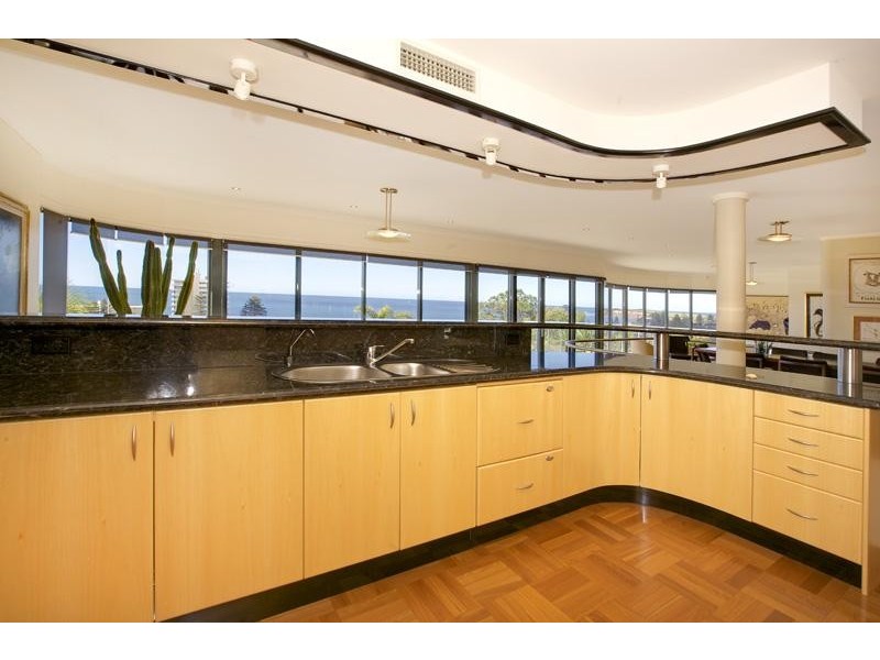 27 Jenkins St, Collaroy NSW 2097