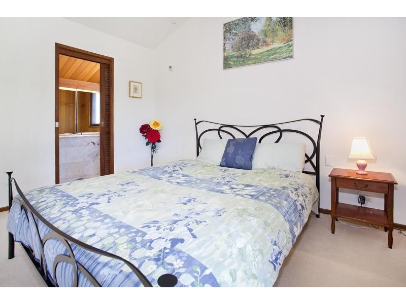 27 Peacock Parade, Frenchs Forest NSW 2086