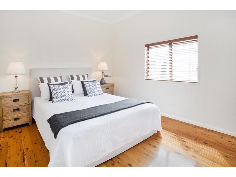 20 LAURIE ROAD, Manly Vale NSW 2093