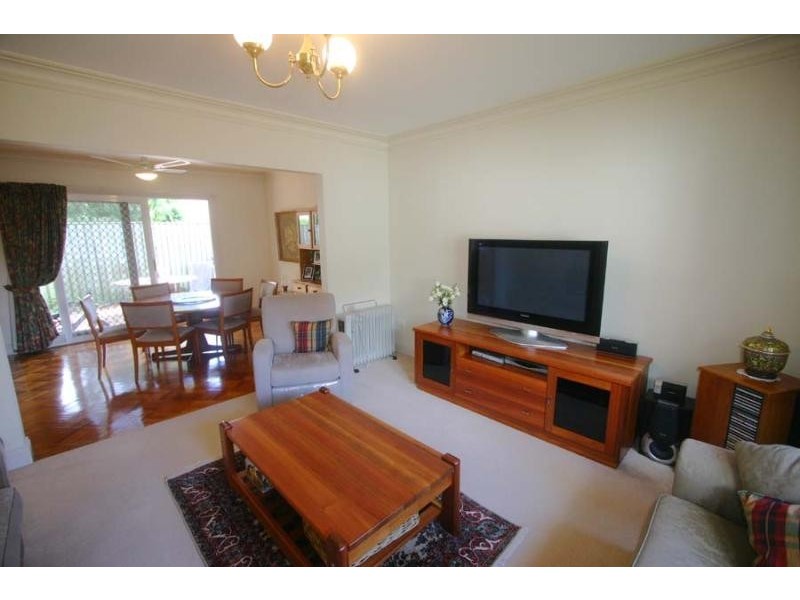 11 A Rhodes Avenue, Naremburn NSW 2065