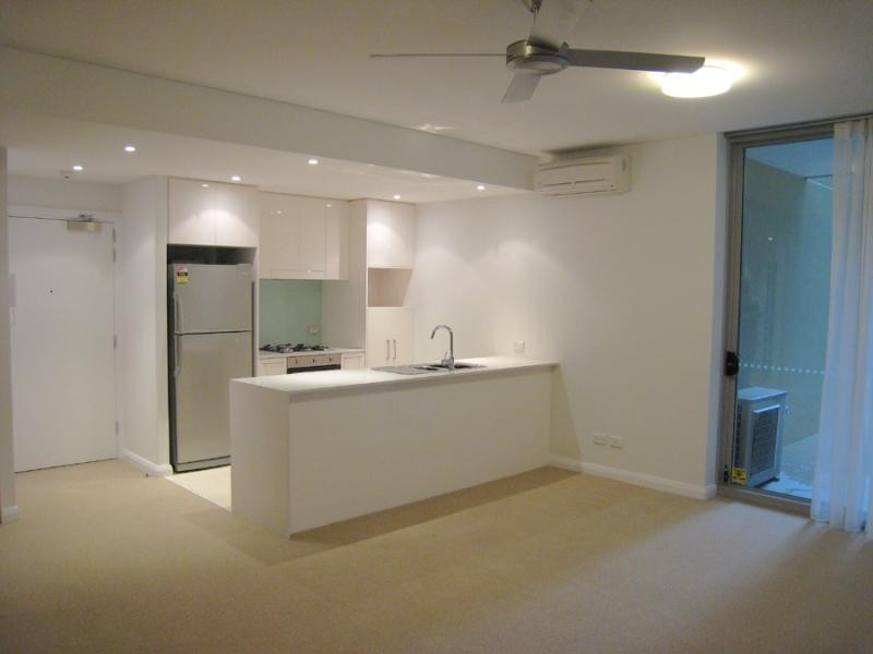 Unit 106/2 Duntroon Ave, St Leonards NSW 2065