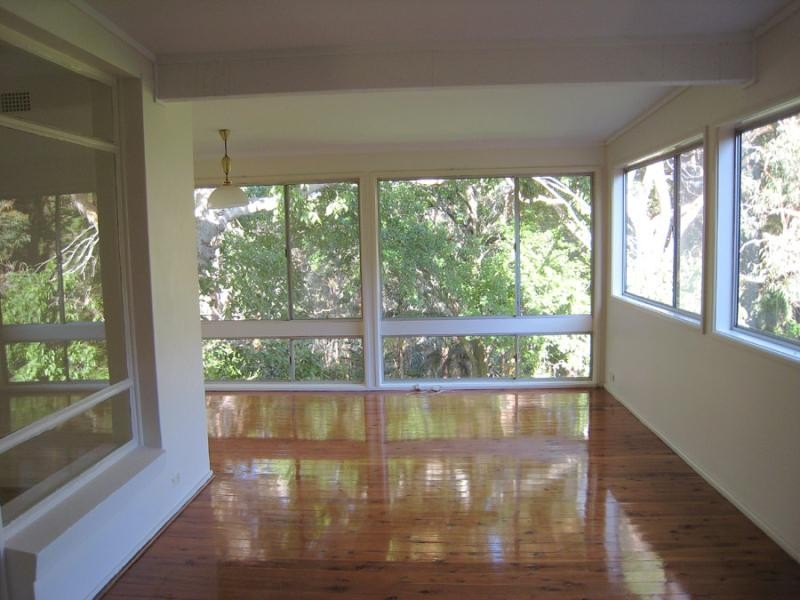 19 Valleyview Crescent, Greenwich NSW 2065