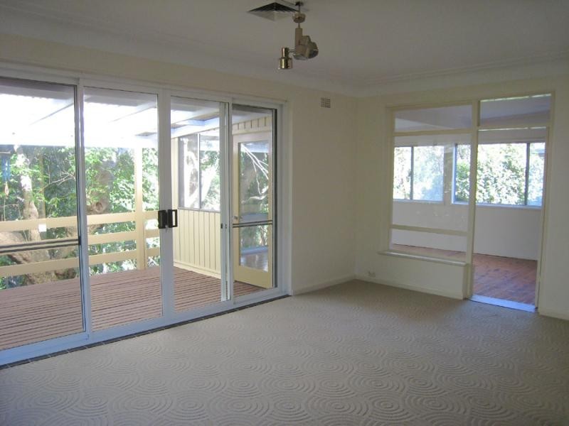 19 Valleyview Crescent, Greenwich NSW 2065