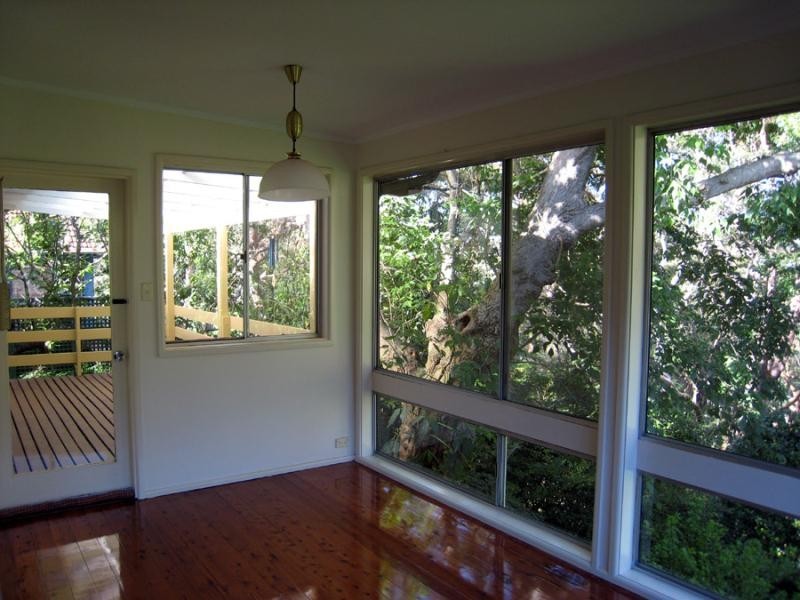 19 Valleyview Crescent, Greenwich NSW 2065