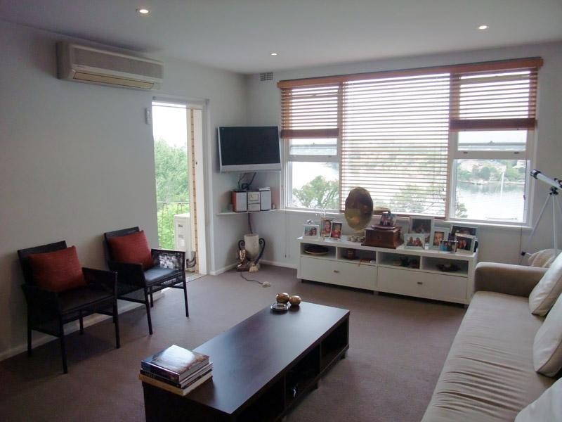 Unit 10/2 Landenburg Place, Greenwich NSW 2065