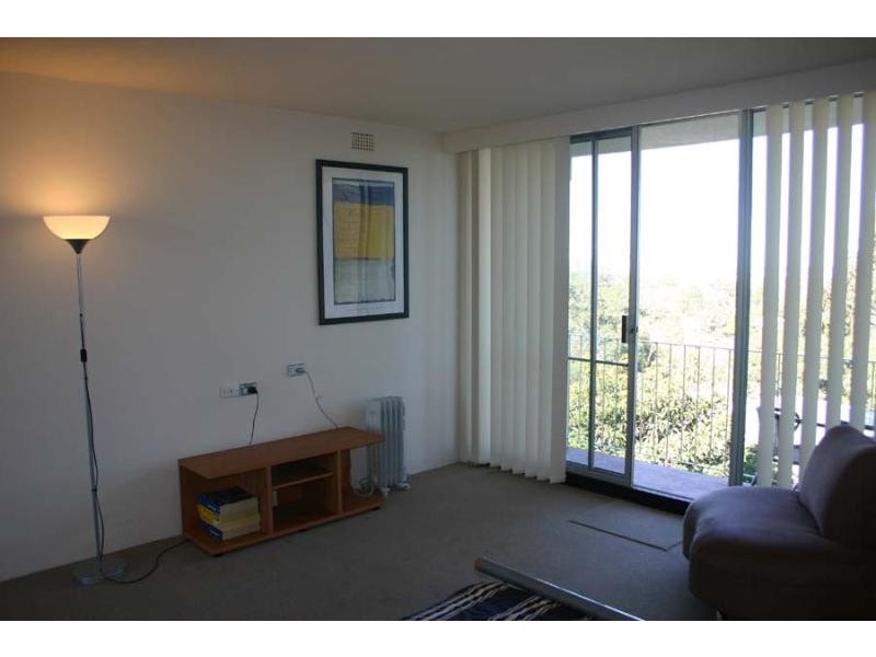Unit 703/284 Pacific Highway, Greenwich NSW 2065