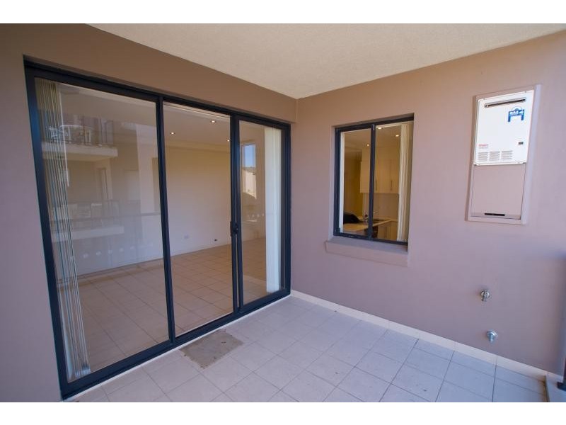 16/10 Oaks Avenue, Dee Why NSW 2099