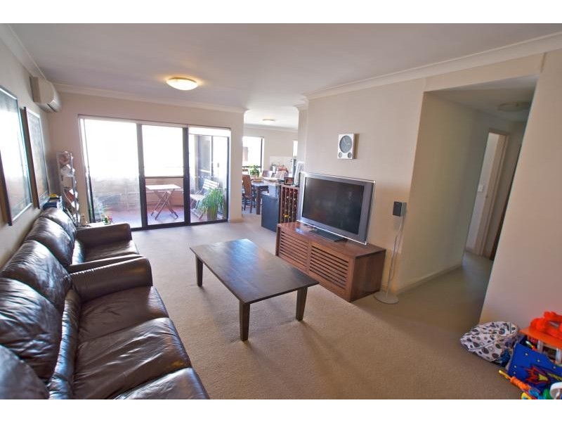 21/3-11 Hawkesbury Avenue, Dee Why NSW 2099