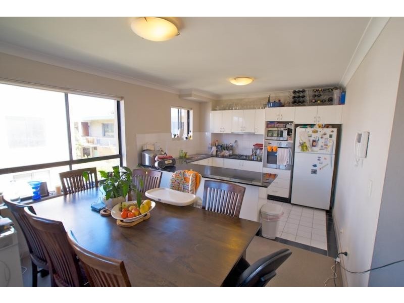 21/3-11 Hawkesbury Avenue, Dee Why NSW 2099
