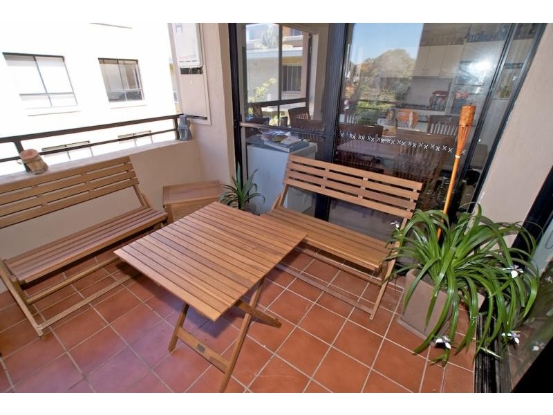 21/3-11 Hawkesbury Avenue, Dee Why NSW 2099