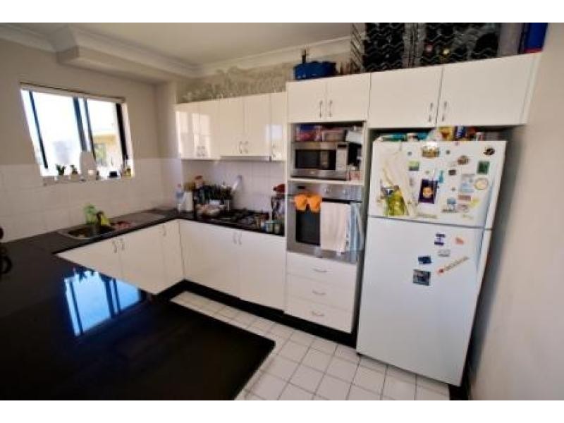 21/3-11 Hawkesbury Avenue, Dee Why NSW 2099