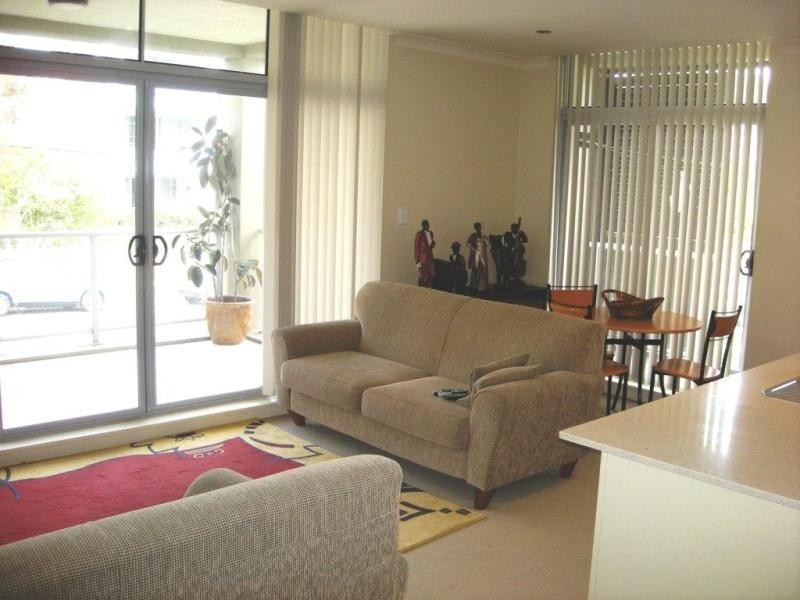 2/28-32 Sturdee Parade, Dee Why NSW 2099