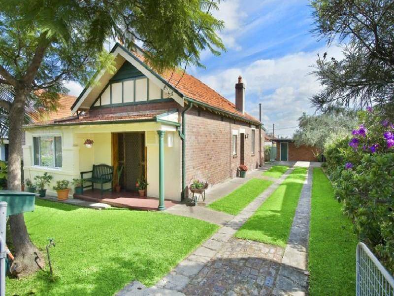 3 EDWARD STREET, Strathfield South NSW 2136