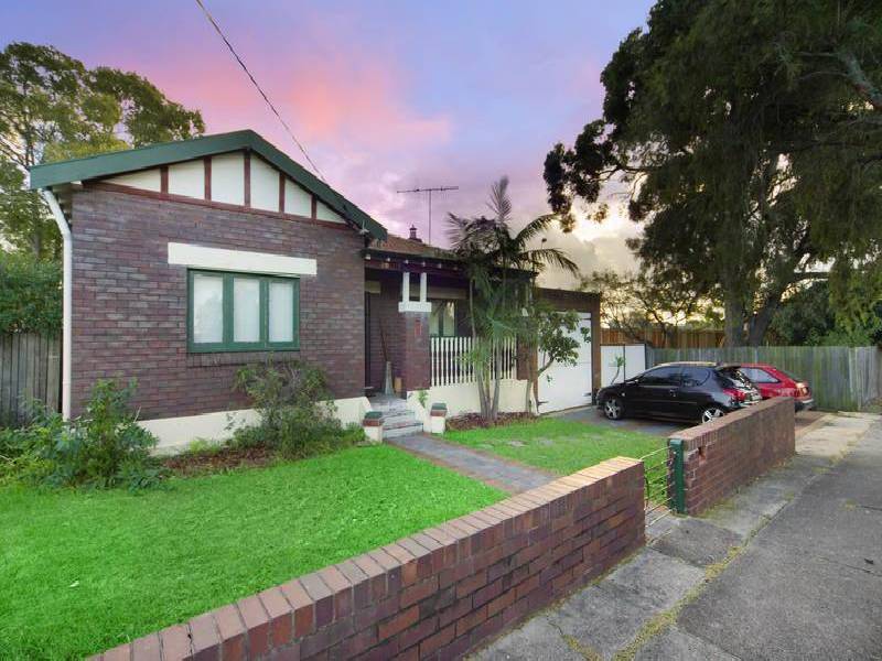 38 BURNHAM STREET, Belfield NSW 2191