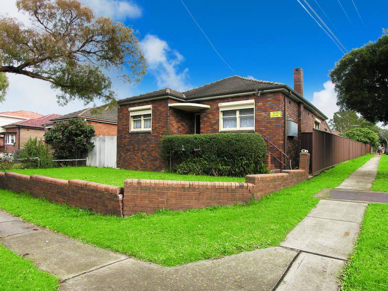 30 ELPHINSTONE STREET, Cabarita NSW 2137