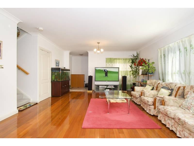 31 CHARLTON DRIVE, Liberty Grove NSW 2138