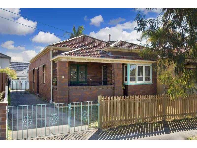 3 INDIANA AVENUE, Belfield NSW 2191