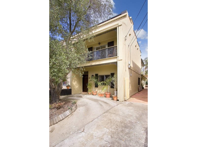 26 HANKS STREET, Ashfield NSW 2131