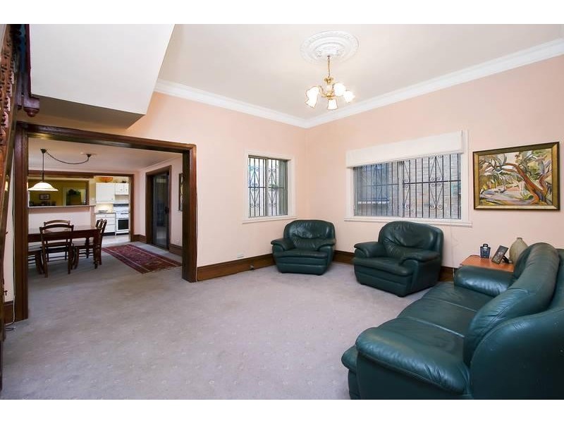 26 HANKS STREET, Ashfield NSW 2131