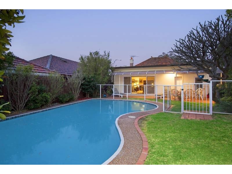 237 VICTORIA STREET, Ashfield NSW 2131