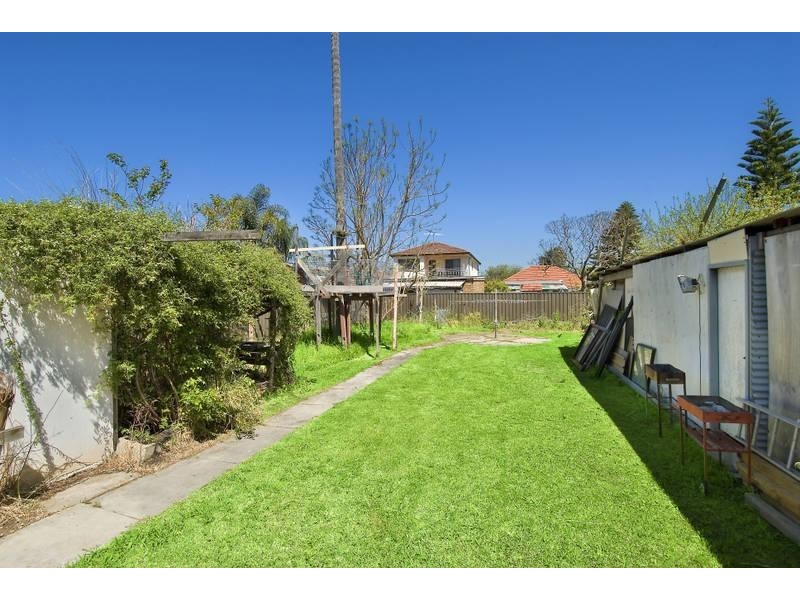 44 SEYMOUR PARADE, Belfield NSW 2191