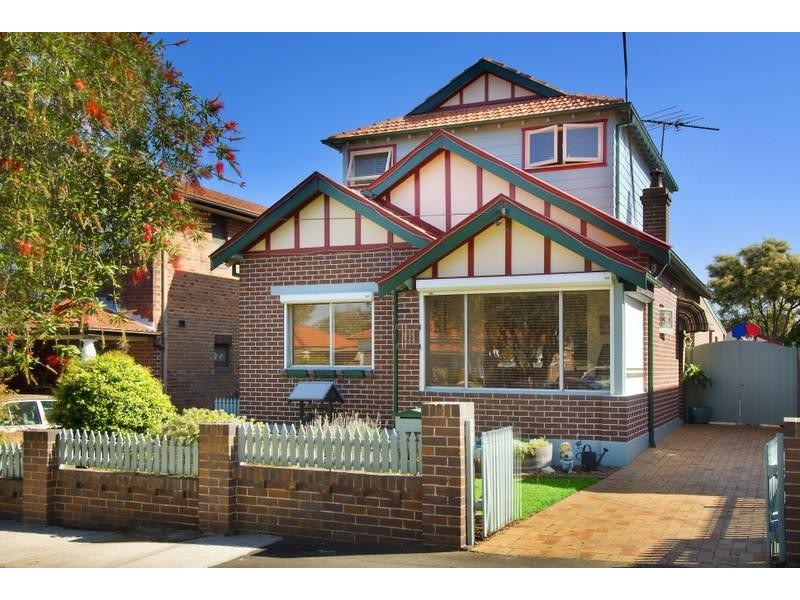 12 LOUDEN STREET, Canada Bay NSW 2046