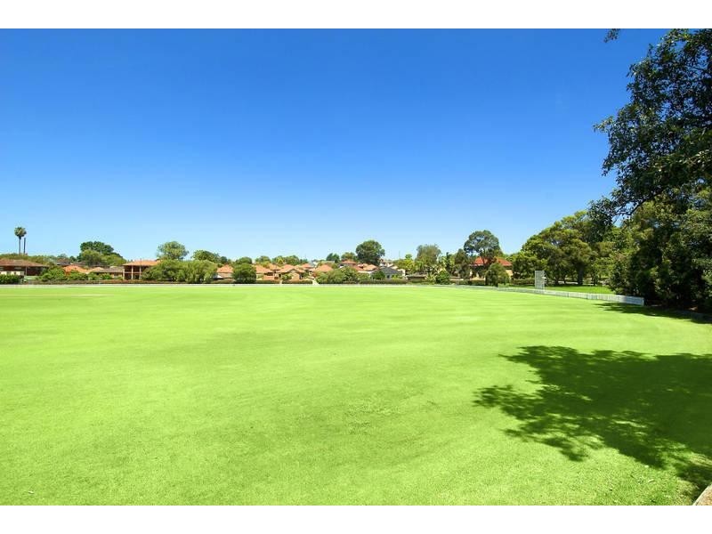 12 LOUDEN STREET, Canada Bay NSW 2046