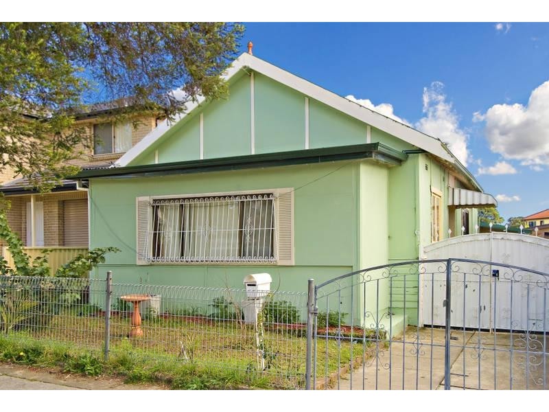 61 OMAHA STREET, Belfield NSW 2191