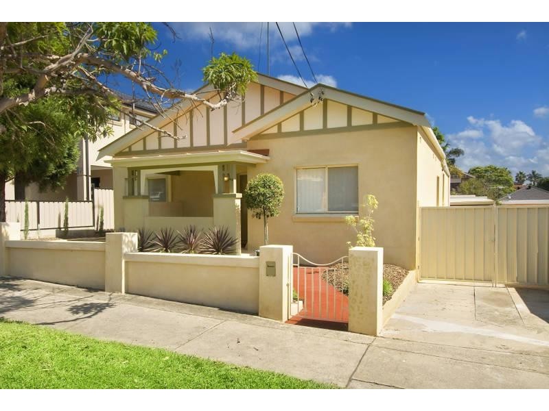 35 TUDOR STREET, Belmore NSW 2192