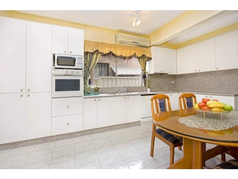 2 Violet Street, Croydon Park NSW 2133