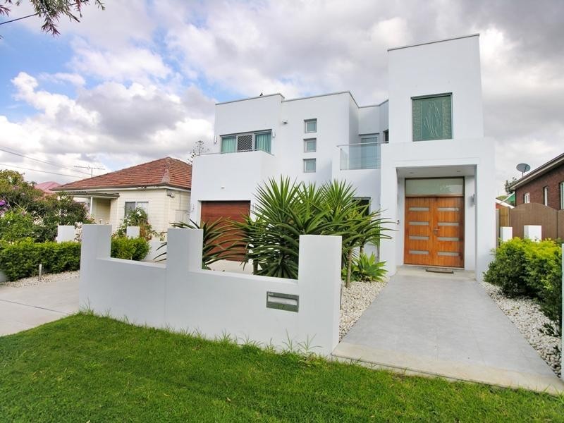 17 VALENCIA STREET, Greenacre NSW 2190