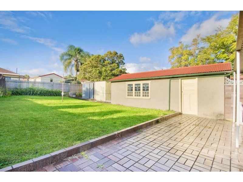 1 ROSLYN STREET, Ashbury NSW 2193