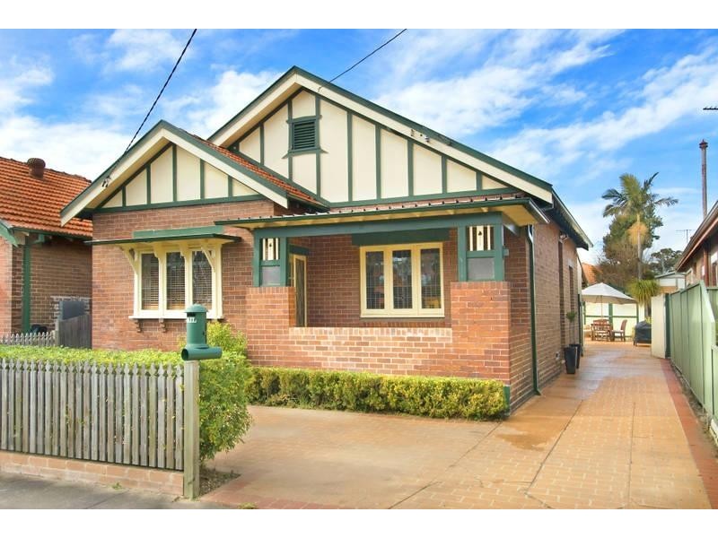 17 Page Avenue, Ashfield NSW 2131