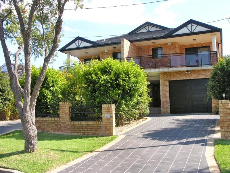 63 Chaseling Street, Greenacre NSW 2190