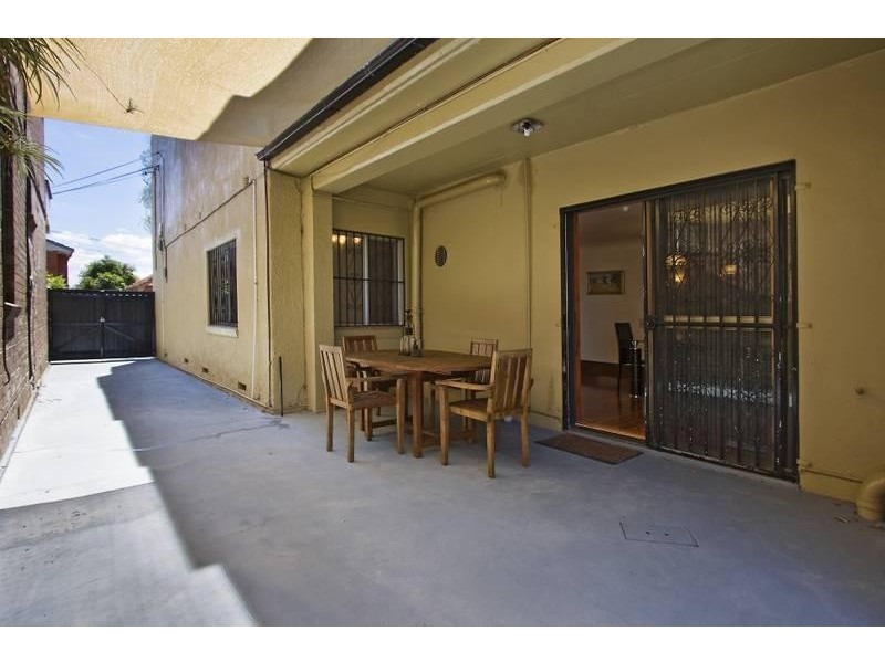 26 Hanks Street, Ashfield NSW 2131