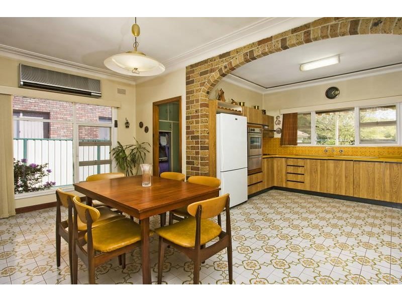 3 Sylvanus Street, Greenacre NSW 2190