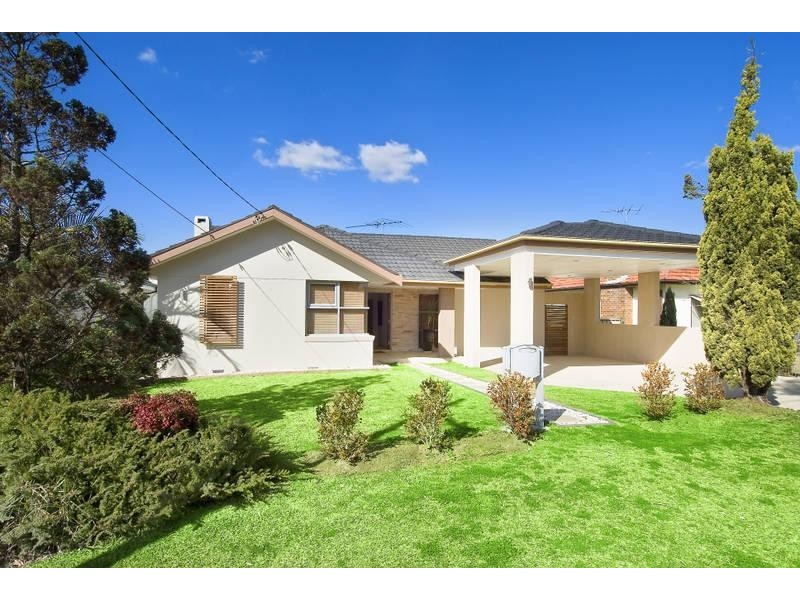 9 Cowl Street, Greenacre NSW 2190