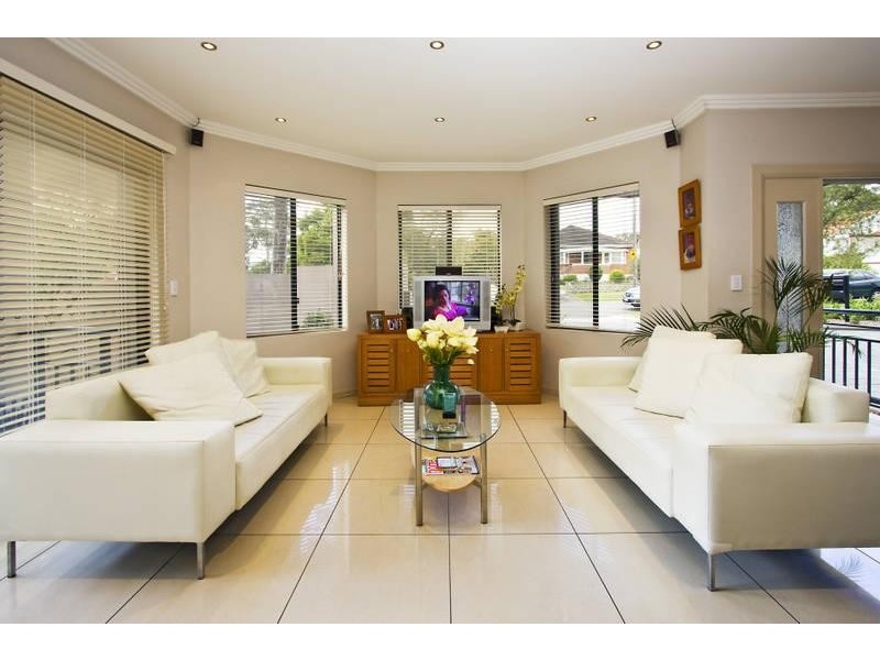 1/22-24 Ada Street, Kingsgrove NSW 2208