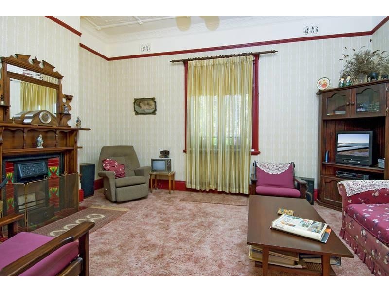 96 Floss Street, Hurlstone Park NSW 2193
