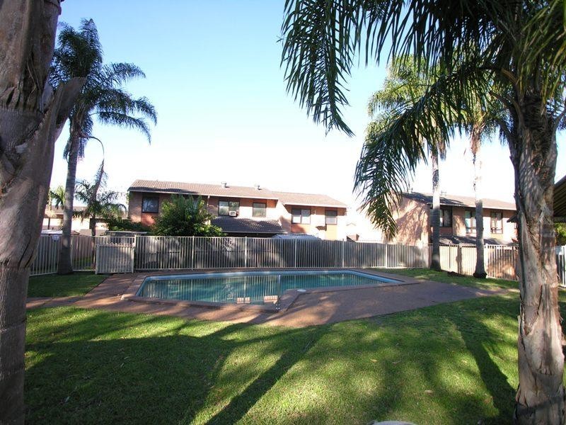 37/55 CHISWICK ROAD, Greenacre NSW 2190