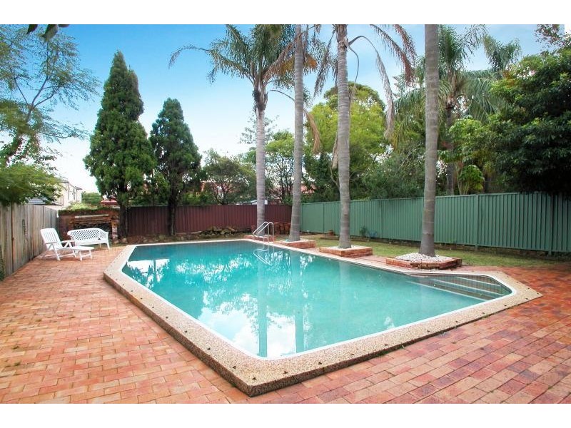 Strathfield NSW 2135
