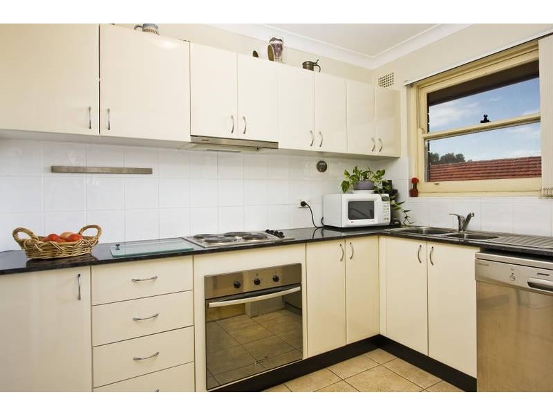 8/41 Bellombi Street, Campsie NSW 2194