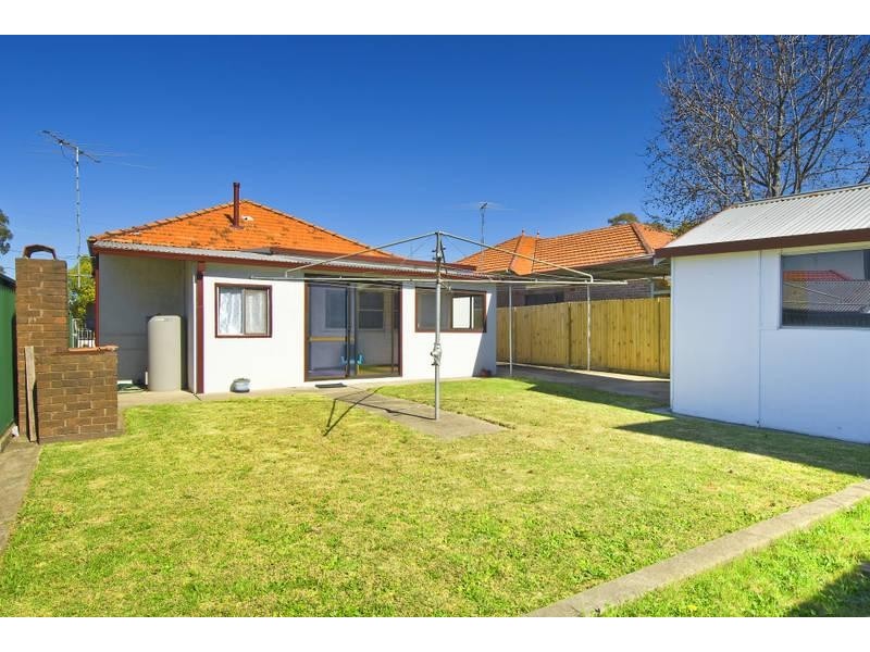 8 Hill Street, Strathfield South NSW 2136